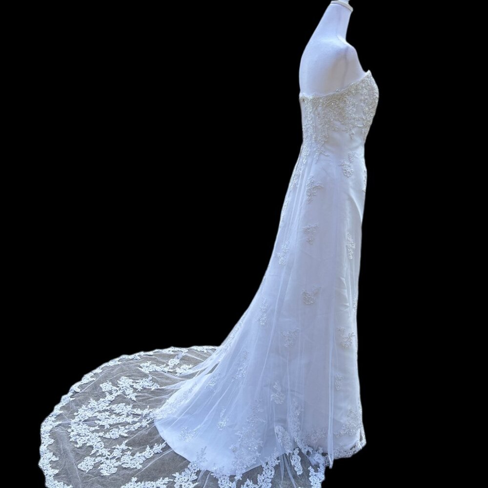MichaelAngelo Bridal Gown - Picture 5 of 11